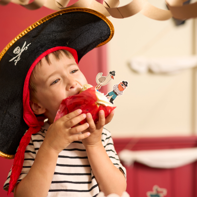Pirate-Themed Cupcake Kit